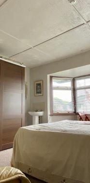 House share to rent - Photo 1