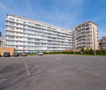 Vernieuwde studio met zongericht terras te huur - Photo 4
