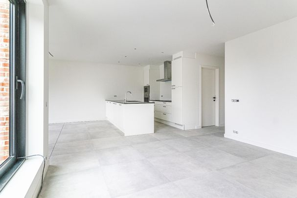 Prachtig Nieuwbouwappartement met 2 slaapkamers in Klein-Sinaai - Photo 1