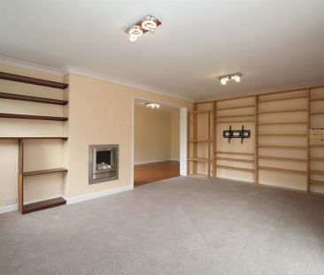 5 bedroom semi-detached house to rent - Photo 4