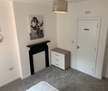 BEDROOM 8 – MEDIUM DOUBLE - Photo 5