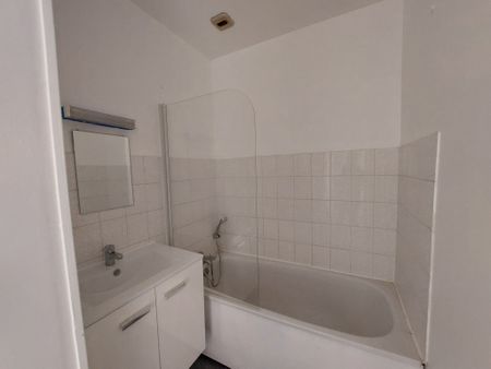 Location Appartement 3 pièces 60m² DIEPPE 76200 - Photo 5