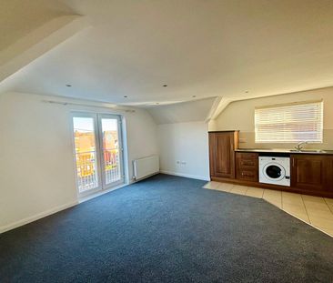 2 bedroom apartment to rent Winchester Road, Bishops Waltham, South... - Photo 1