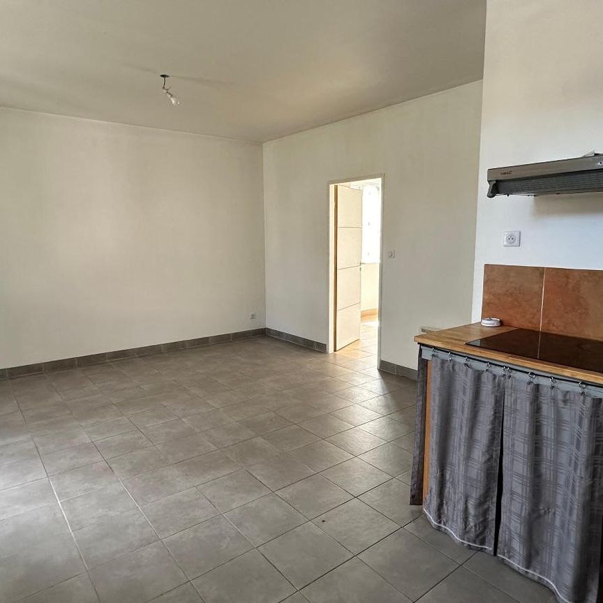 Location Appartement 2 pièces 42m² VERGT 24380 - Photo 1
