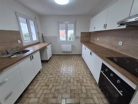 Location appartement 4 pièces - 92.42m² à Raillencourt-sainte-olle (59554) - Photo 3