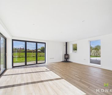 The Grange Berrington Manor, Shrewsbury, SY5 6HB - Photo 2