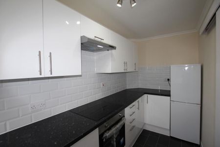 2 bedroom terraced house to rent - Photo 5