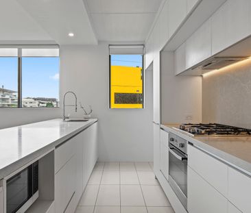 Spacious 2 Bedroom Apartment in Prime Location - Photo 4