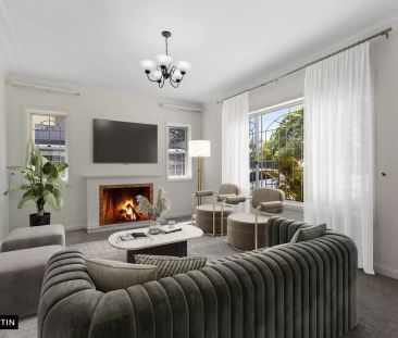 MGM MARTIN – A SPACIOUS, FOUR BEDROOM FRESHLY UPDATED FAMILY HOME - Photo 1