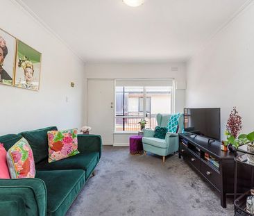 6/13 Wattle Avenue, Glen Huntly - Photo 3