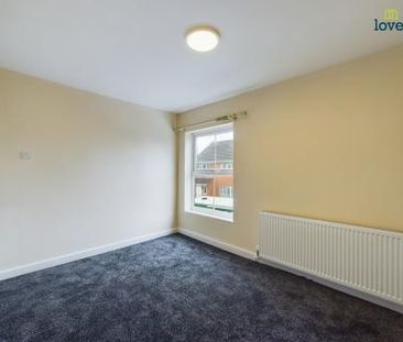 2 bedroom Terraced House To Let - Photo 4