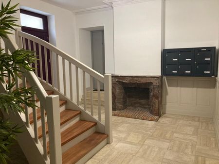 Location Appartement 3 pièces 62m² SAUVETERRE DE GUYENNE 33540 - Photo 4