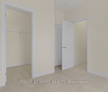 Townhouse For Lease | W8146722 - Photo 6