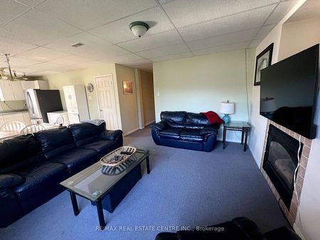 For Lease - 22 Lawton Court, Orangeville, Ontario - Photo 2