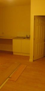 Property to rent - Photo 3