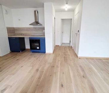 Location Appartement 2 pièces 41m² ORLEANS 45000 - Photo 4