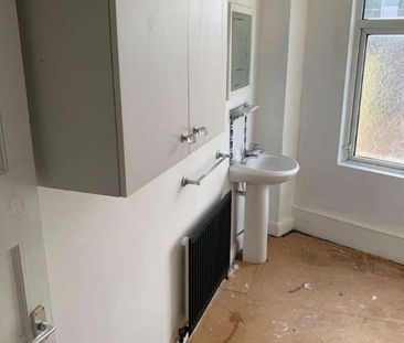 Flat A Leek Road, Stoke-on-trent, Str, ST1 - Photo 3