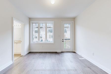 For Lease - 220 Tennant Circle, Vaughan, Ontario - Photo 4