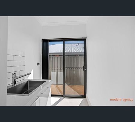 26 Kitaakari Crescent, Baldivis, WA 6171 - Photo 2