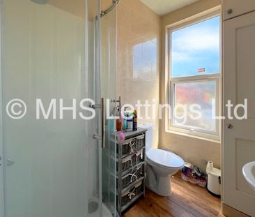 Room 4, 45 Delph Mount, Woodhouse, LS6 2HS - Photo 1