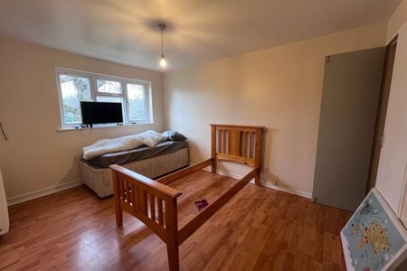 Butterwick - Photo 2