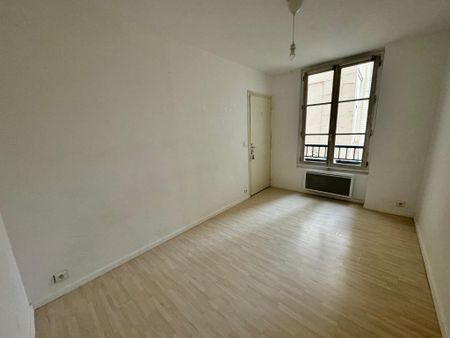 APPARTEMENT T2 A LOUER - PARIS 2EME ARRONDISSEMENT - 31.2 m - 1 030 € - Photo 2