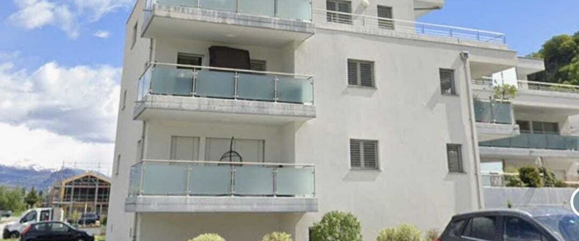 Beautiful 7.5-room apartment available on 1 December 2025! (G1) - Photo 1