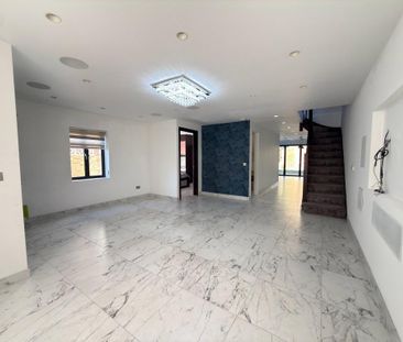 4 bedroom semi-detached house to rent - Photo 1