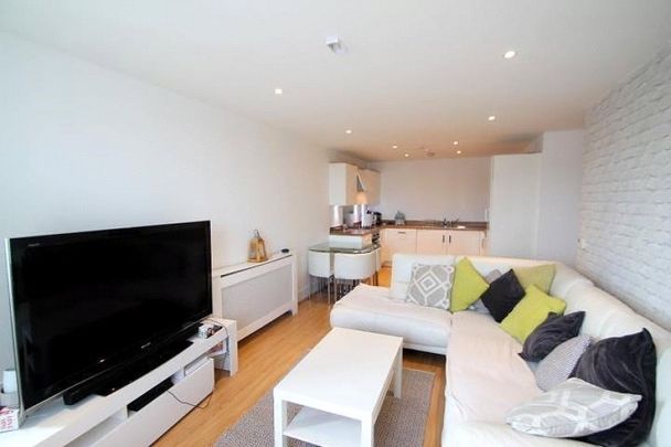 West Plaza, Town Lane, Stanwell,TW19 - Photo 1