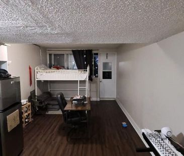 Studio lease transfert - Photo 1