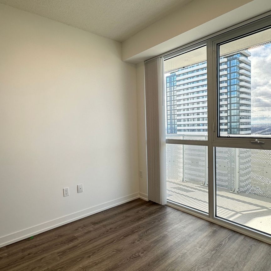 For Lease - 8 Interchange Way Unit# 3915, Vaughan, Ontario - Photo 1