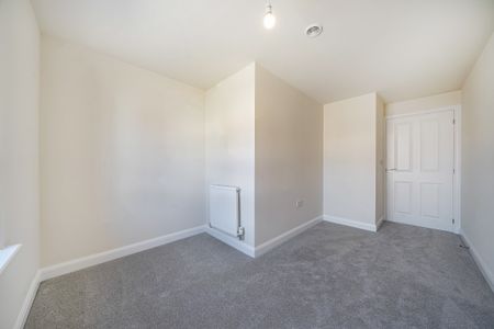 Southwold Drive, Peterborough, Hampton Beach - Photo 4