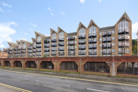 1 bedroom flat to rent - Photo 4