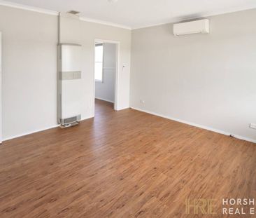 Newly Renovated 3 Bedroom Home - Photo 2