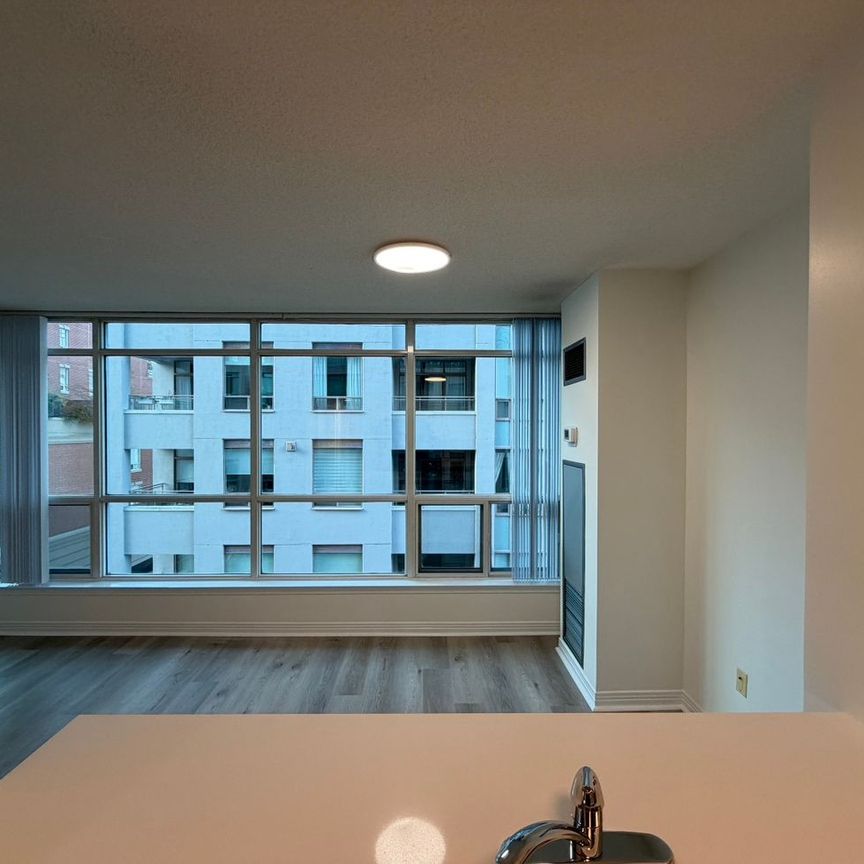 For Lease - 942 Yonge Street Unit# 504, Toronto, Ontario - Photo 1