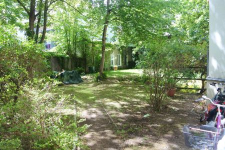 Helle DG-Wohnung mit Galerie, ca. 64 m² WZ, Kamin, EBK, Gäste-WC, gr. Balkon, Lift, SP mgl. - Photo 3