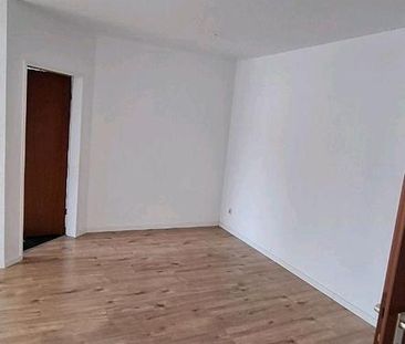 2-Zimmer-Wohnung mit Balkon WBS erforderlich - Photo 1
