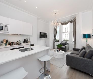 2 bedroom flat to rent - Photo 1
