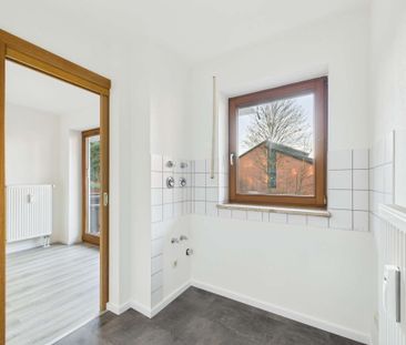 Helle 2-Zimmer-Wohnung mit Balkon in Lengenfeld– sofort bezugsfertig! - Photo 1