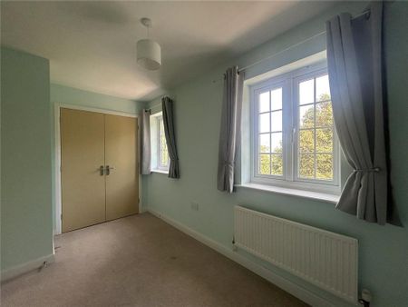 2 bedroom end of terrace house to rent - Photo 3