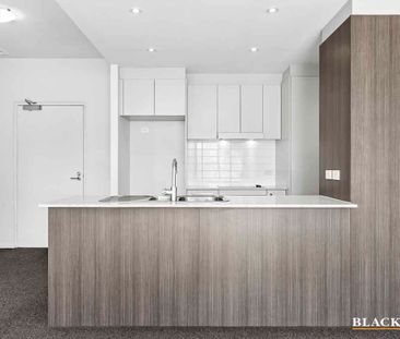 Charming One Bedroom Apartment In Prime Location - Photo 3