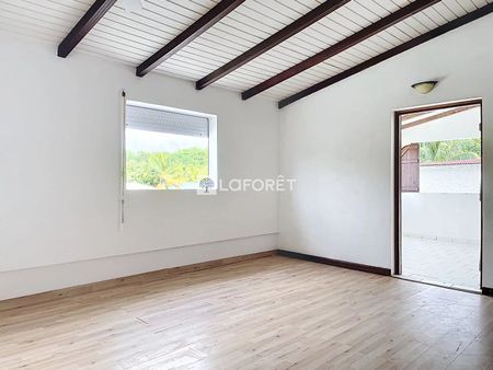 Appartement Les Abymes en haut de villa 4 pièce(s) 108,83 m2 - Photo 2