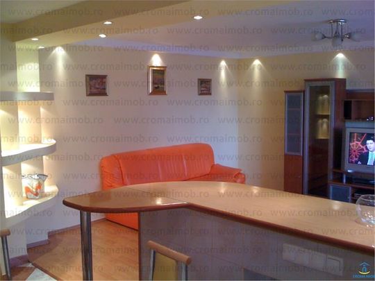 CromaImob-Inchiriere apartament 3 camere in Ploiesti,zona Ultracentral - Photo 1