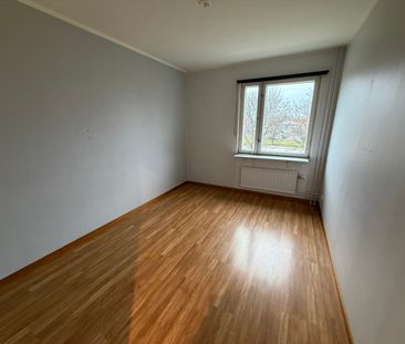 Spjutgatan 17 – 3rok (lgh 0216) - Foto 3