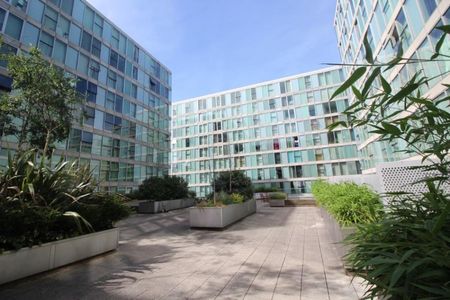 Staten House, Milton Keynes - Photo 3