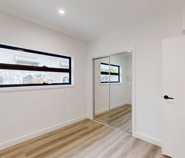 Elevated Living with Balcony Entertaining - Photo 3