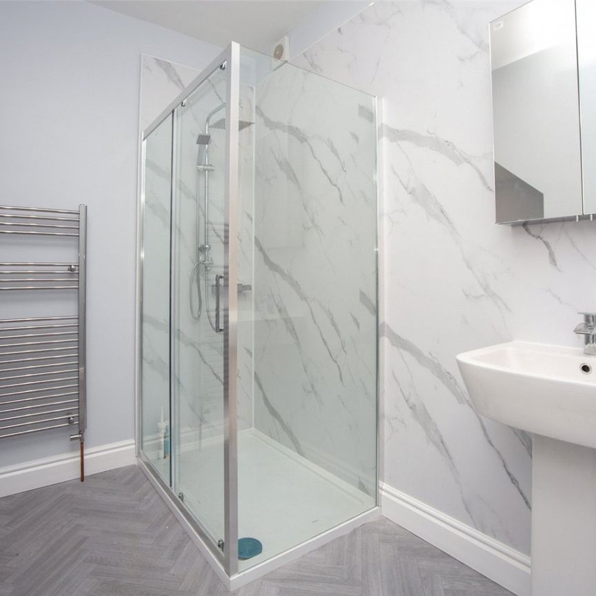 Prestbury Road, - Photo 1