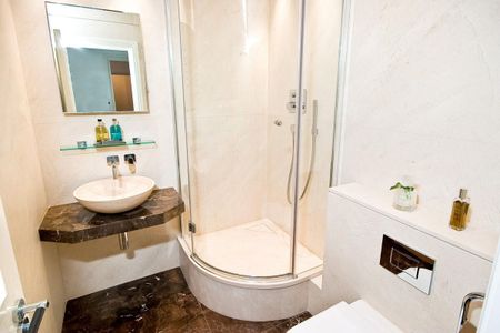 3 bedroom flat to rent in Knightsbridge, SW7. - Photo 5