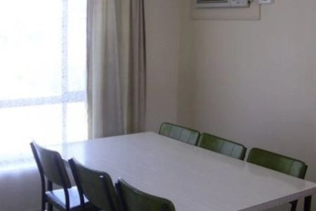 Spacious Three-Bedroom Home in a Prime Location - Photo 4