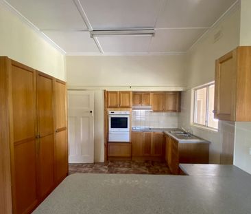 Conveniently located 2 Bedroom Home - Photo 5